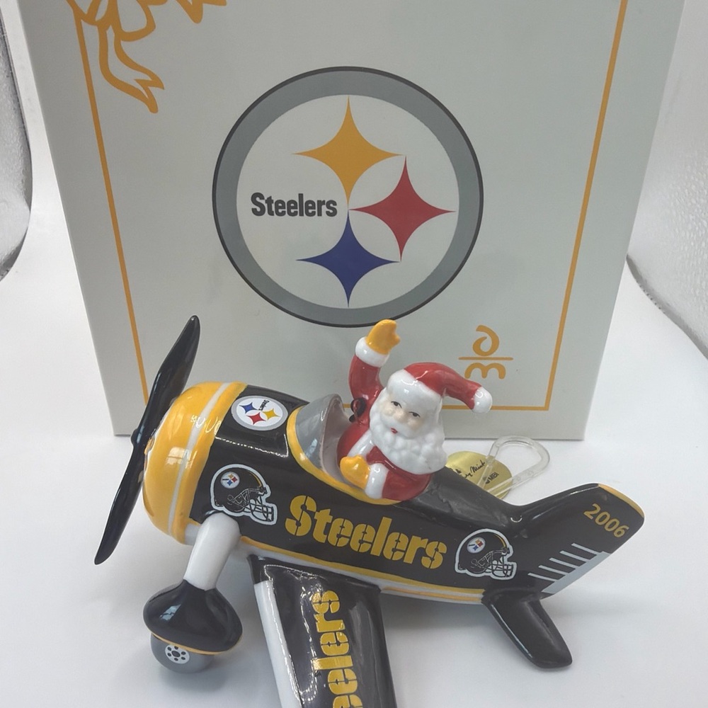 Steelers Santa Airplane Danbury Mint Black and Yellow ornament